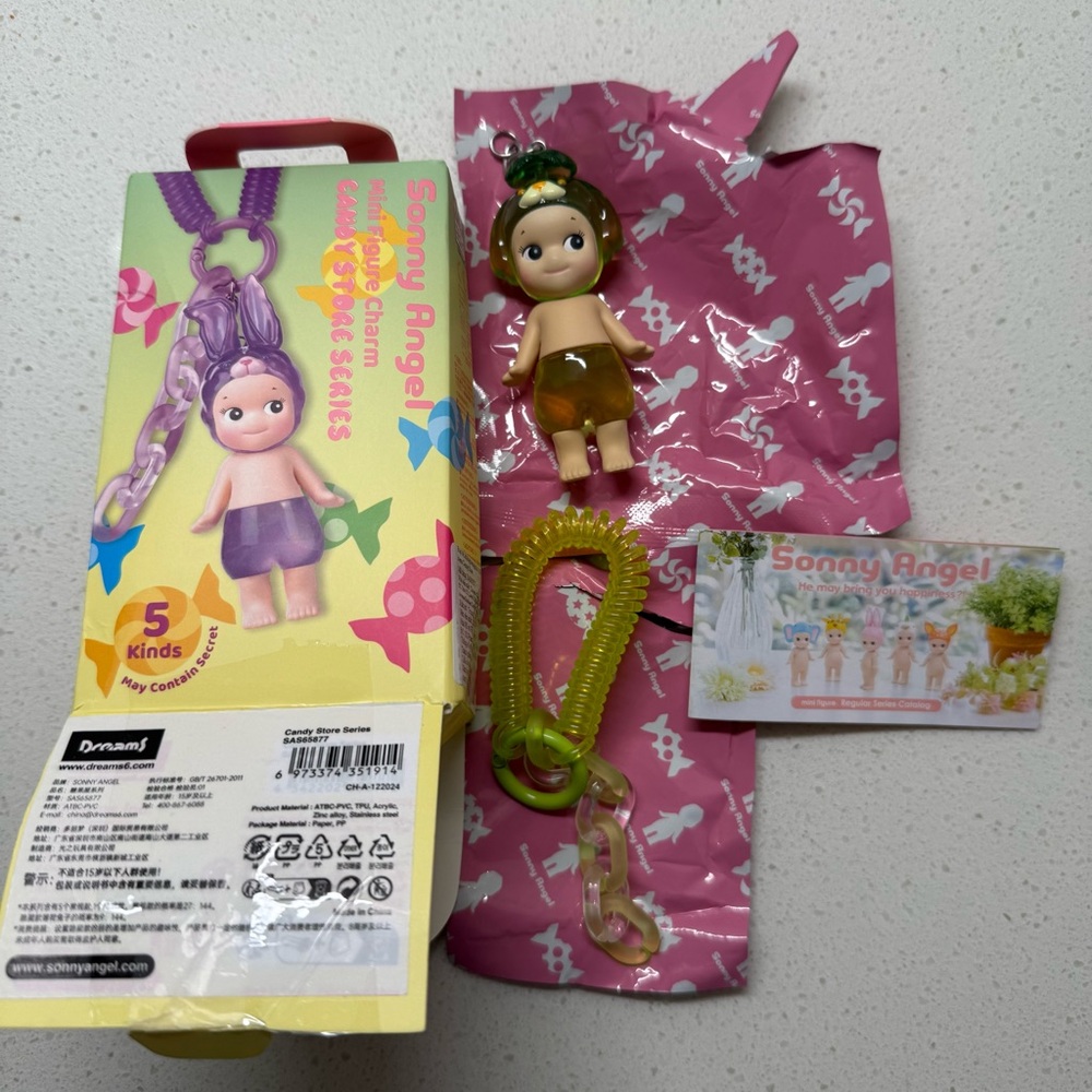 ♡ Sonny Angel Candy Store Keychain  Series - Lime Dog